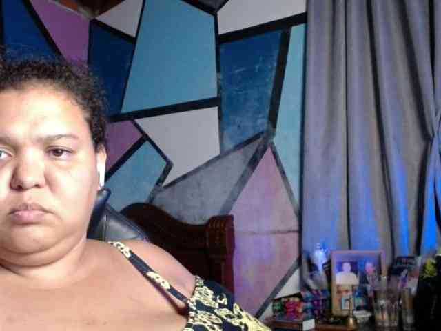 beautifulchubbyqueen webcam