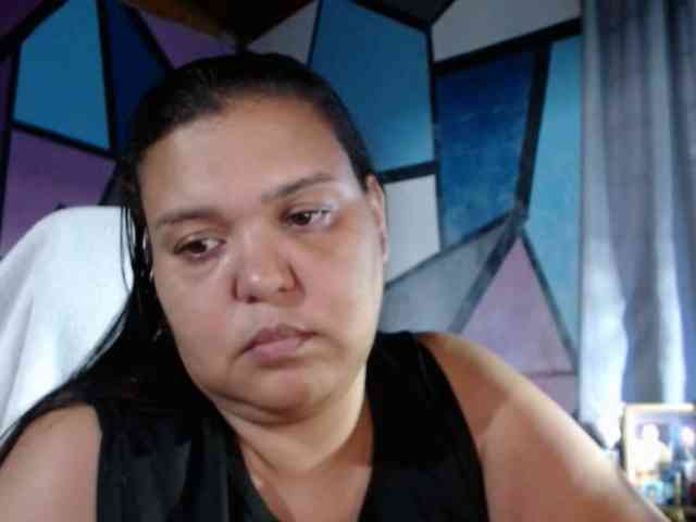 beautifulchubbyqueen webcam