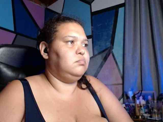 beautifulchubbyqueen webcam