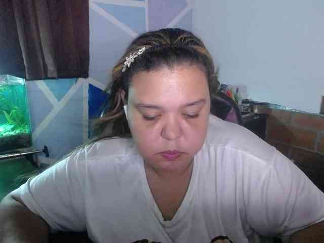 beautifulchubbyqueen webcam
