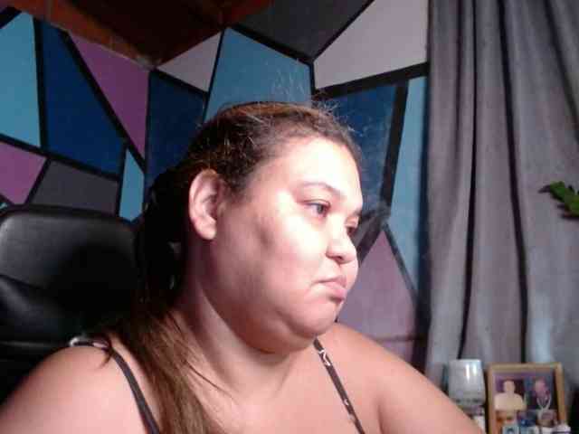 beautifulchubbyqueen webcam