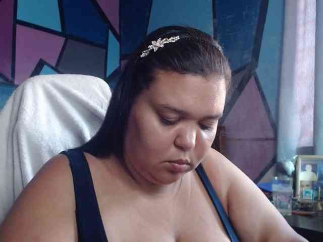 beautifulchubbyqueen webcam