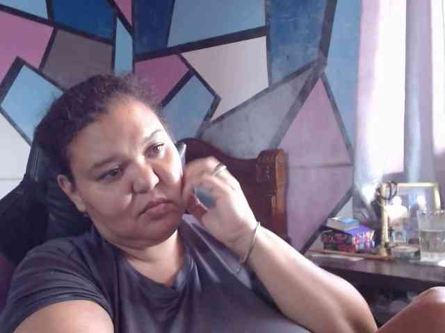 beautifulchubbyqueen webcam