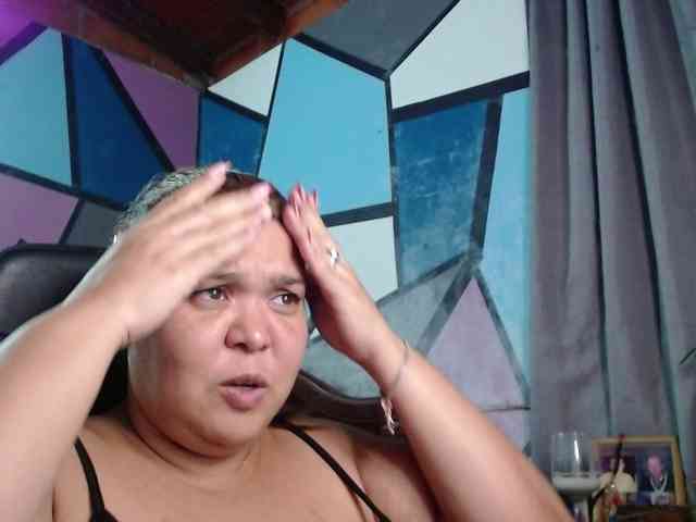 beautifulchubbyqueen webcam