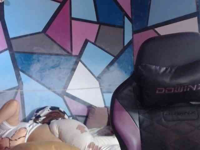 beautifulchubbyqueen webcam