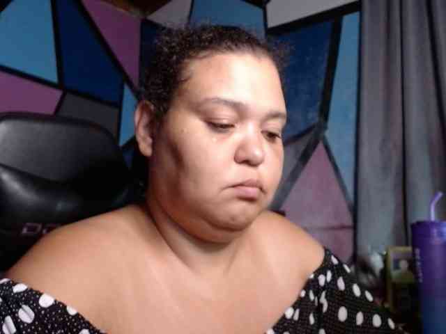 beautifulchubbyqueen webcam