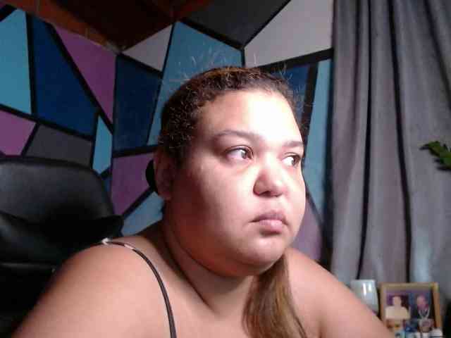 beautifulchubbyqueen webcam