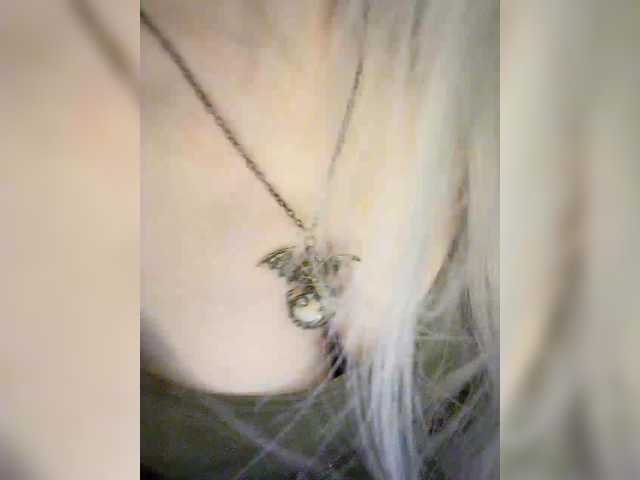 Kuca's BongaCams show and profile