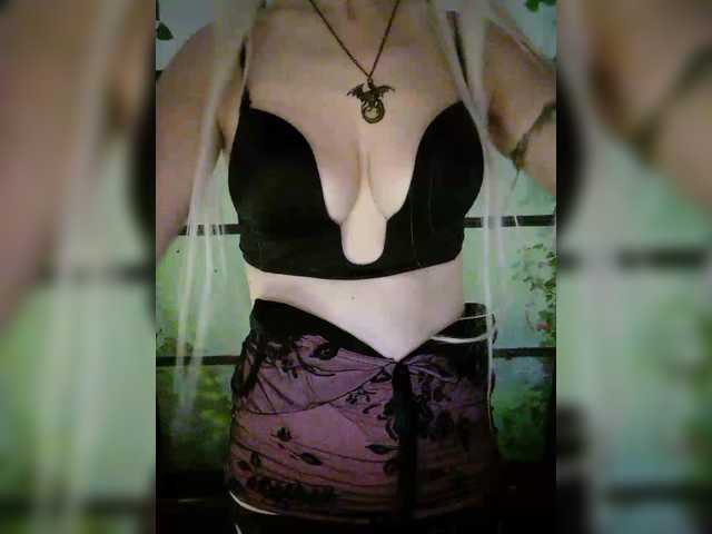 Kuca's BongaCams show and profile