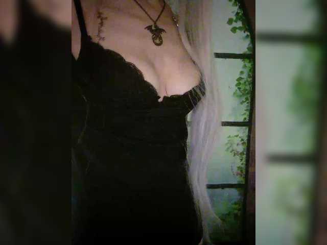 Kuca's BongaCams show and profile