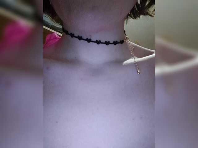  Moonlitmiragea chat room