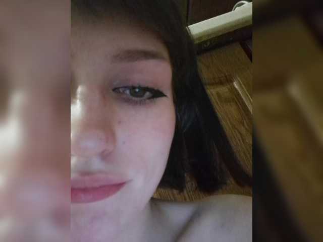  Moonlitmiragea chat room