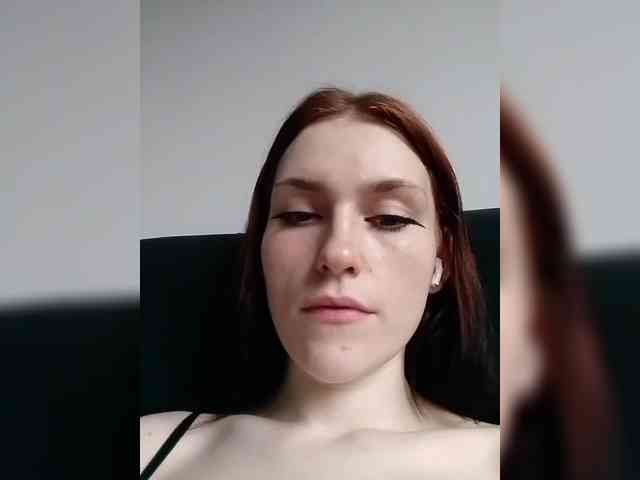 Moonlitmiragea webcam