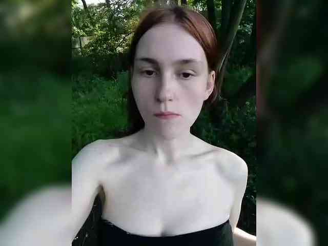 Moonlitmiragea webcam