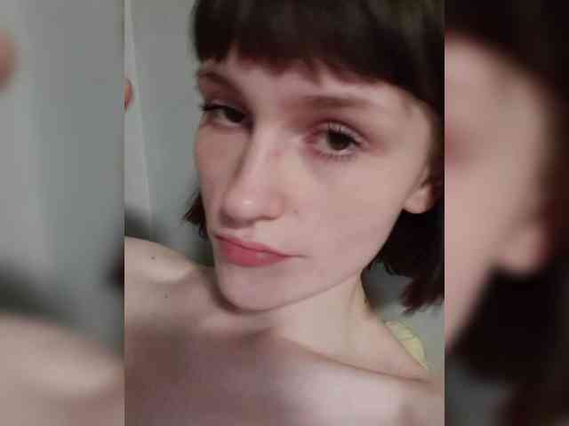 Moonlitmiragea webcam