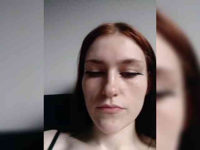 Moonlitmiragea webcam