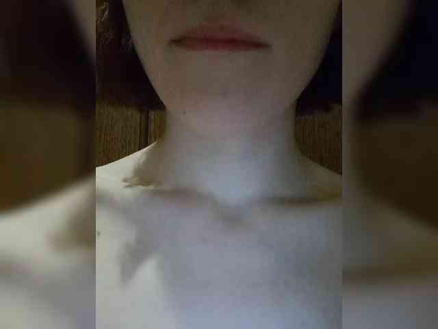 Moonlitmiragea webcam