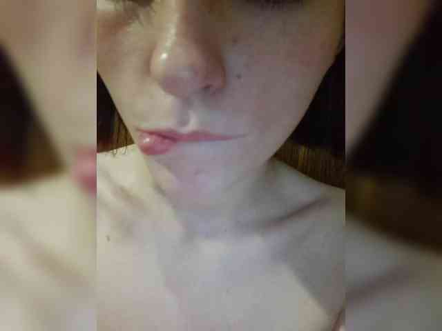 Moonlitmiragea webcam