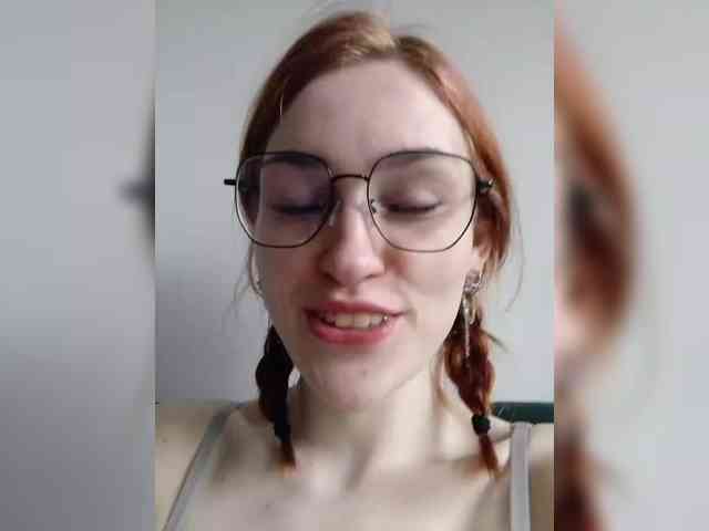 Moonlitmiragea Live Webcam on BongaCams