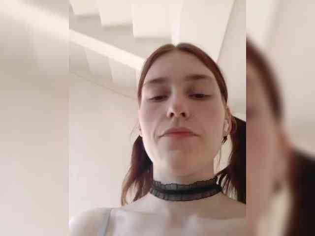 Moonlitmiragea webcam