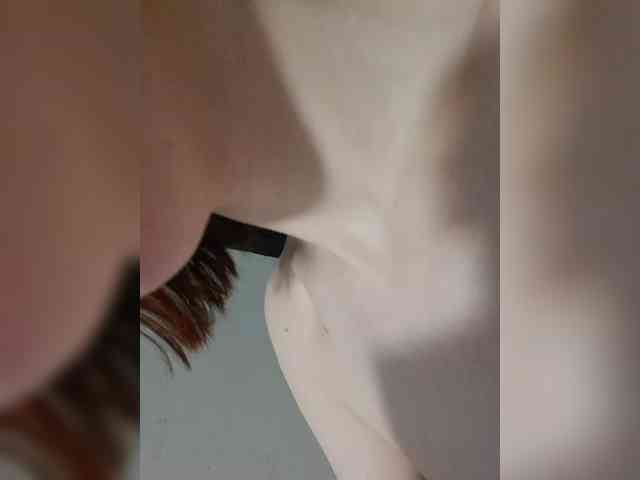 Moonlitmiragea webcam