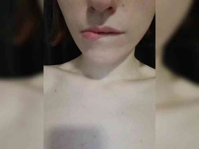 Moonlitmiragea webcam