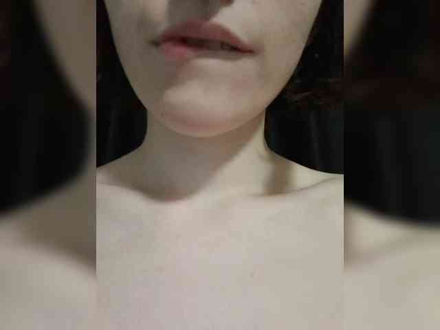 Moonlitmiragea webcam