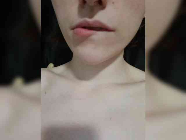 Moonlitmiragea webcam