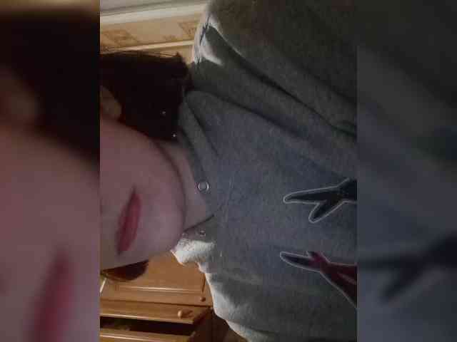 Moonlitmiragea webcam