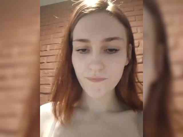 Moonlitmiragea webcam