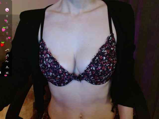 SabrinaSun webcam