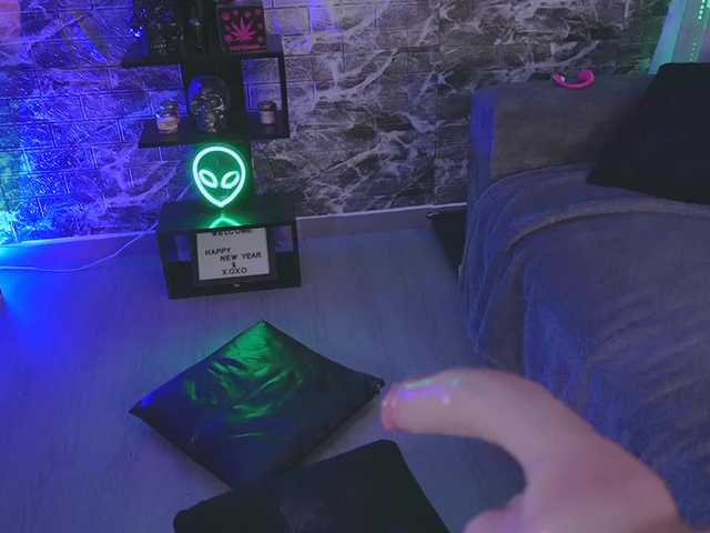 TamaraWaxx's BongaCams show and profile