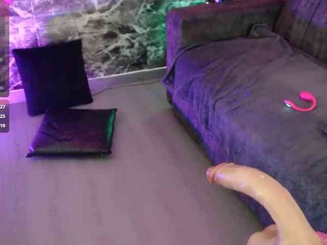 TamaraWaxx webcam
