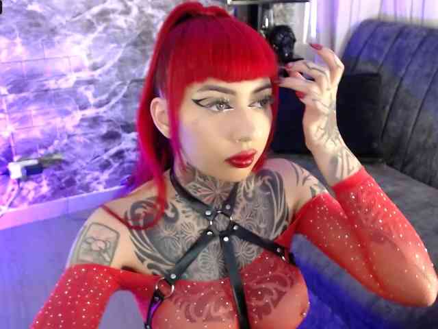 TamaraWaxx webcam