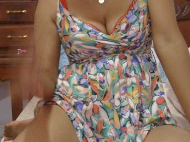 Mielly's BongaCams show and profile