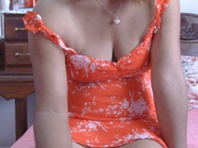 Mielly's BongaCams show and profile