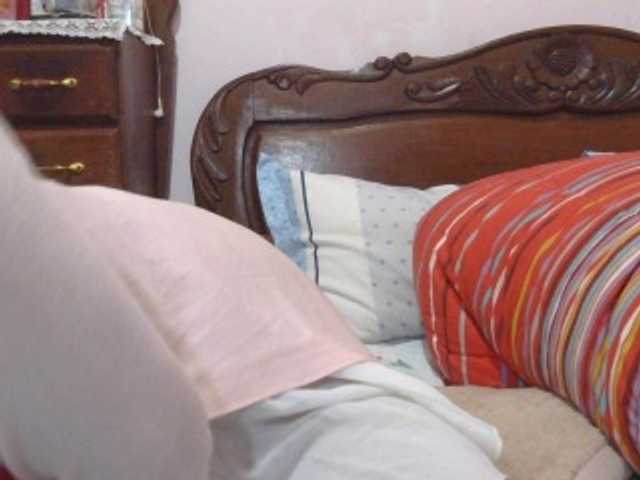 Webcam performer Mielly online show Mielly
