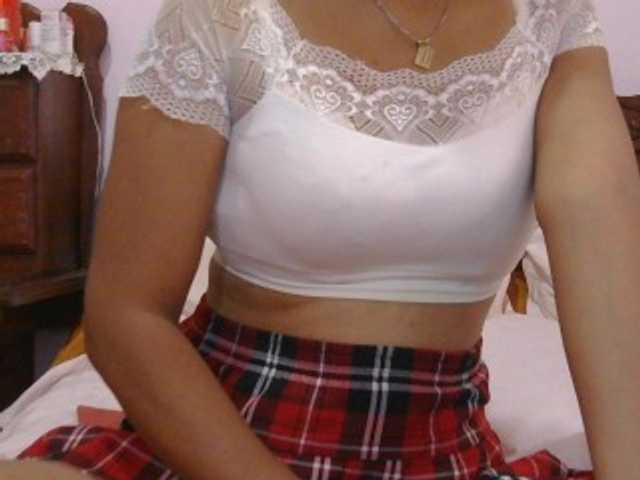 Mielly's BongaCams show and profile