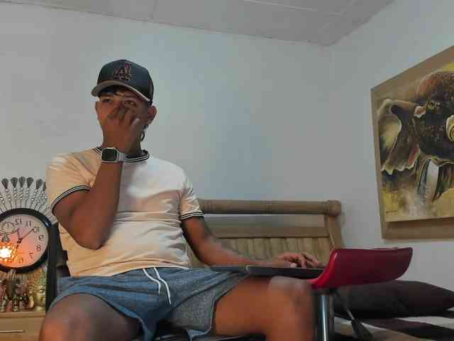 mr-stiven1 Live Webcam on BongaCams