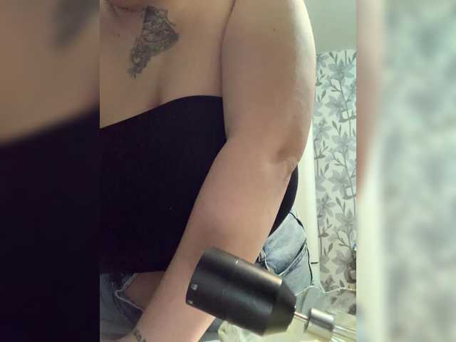 LikoNik's BongaCams show and profile