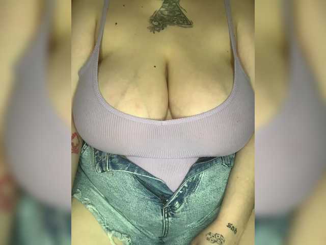 LikoNik's BongaCams show and profile