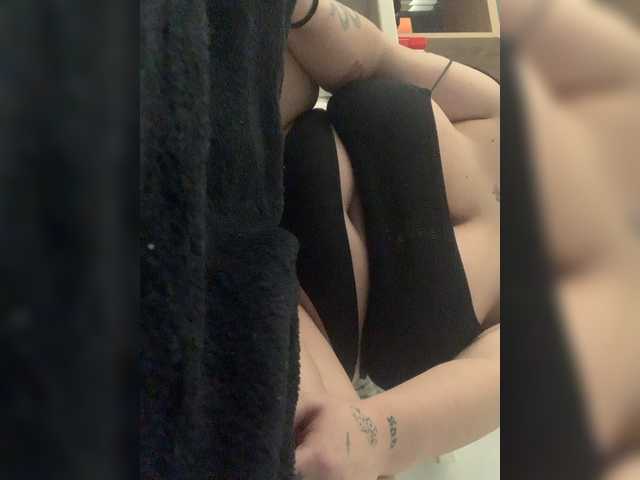 LikoNik's BongaCams show and profile