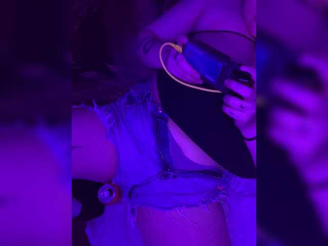 LikoNik's BongaCams show and profile