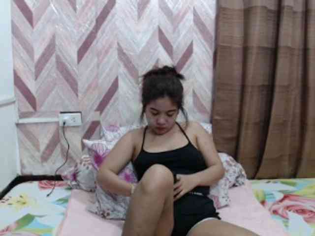 Kira-Rosse201 webcam