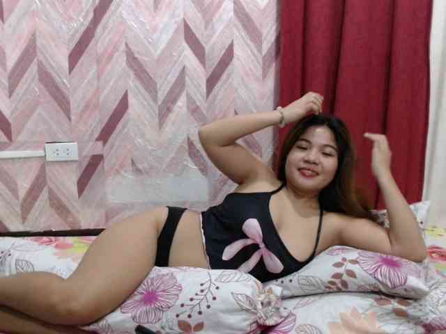Kira-Rosse201 webcam