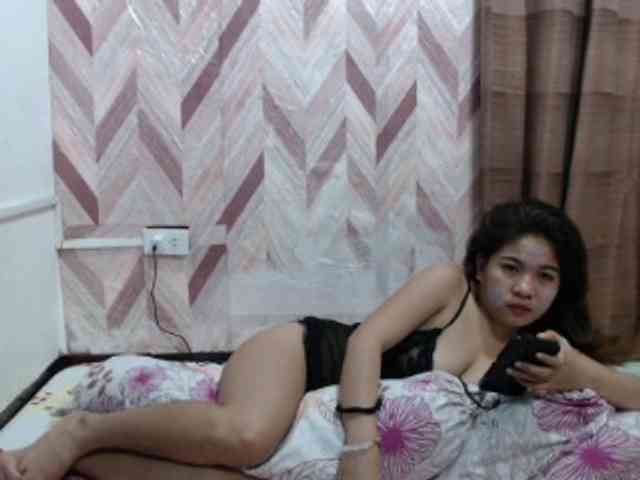 Kira-Rosse201 webcam