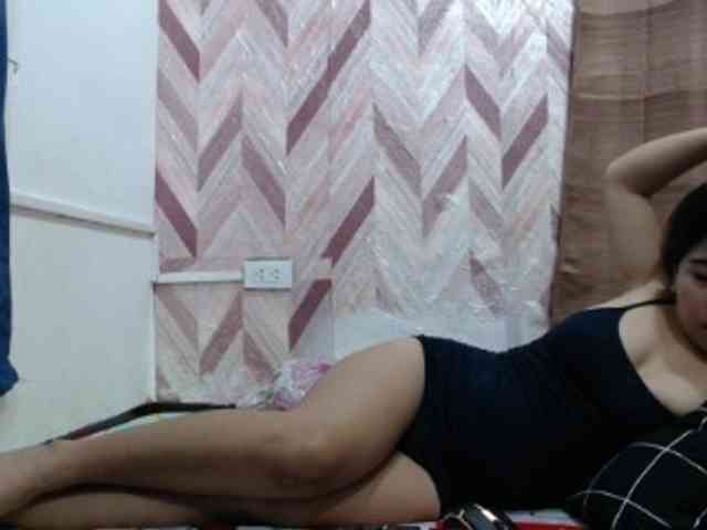 Kira-Rosse201 webcam