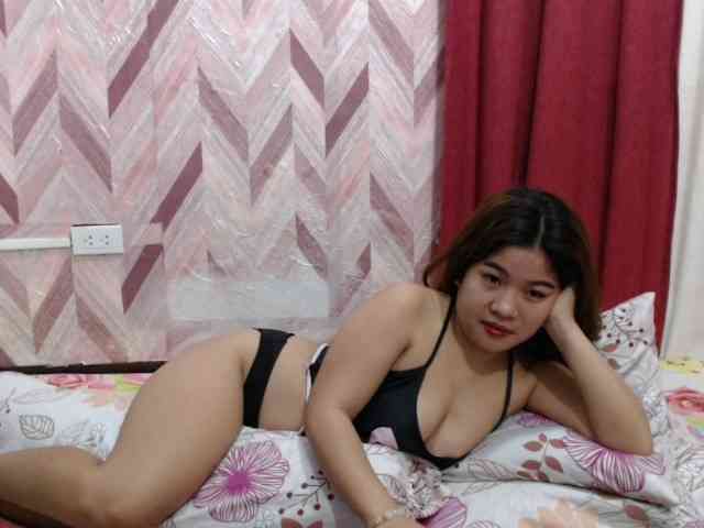 Kira-Rosse201 webcam