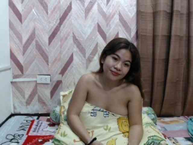 Kira-Rosse201 webcam