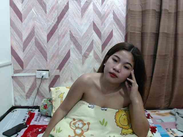 Kira-Rosse201 webcam